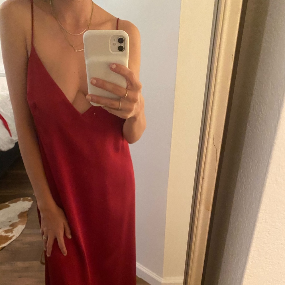 Custom red satin dress with slit and top - Picture 3 of 7